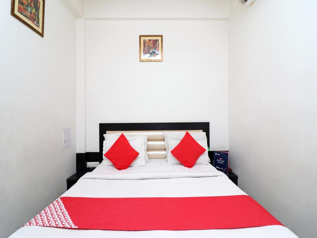 Aaradhya Residency Hotel Agra  Bagian luar foto