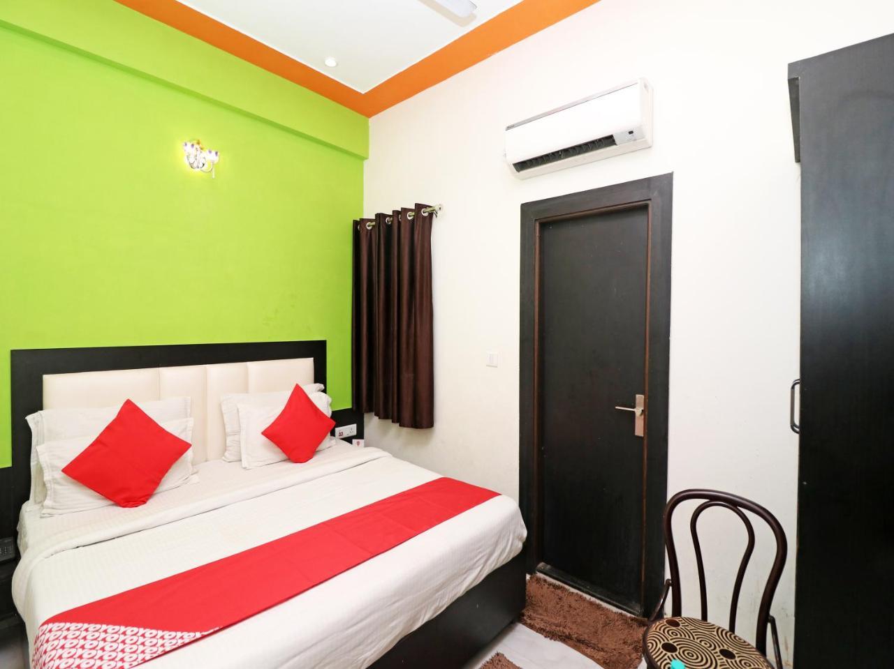 Aaradhya Residency Hotel Agra  Bagian luar foto