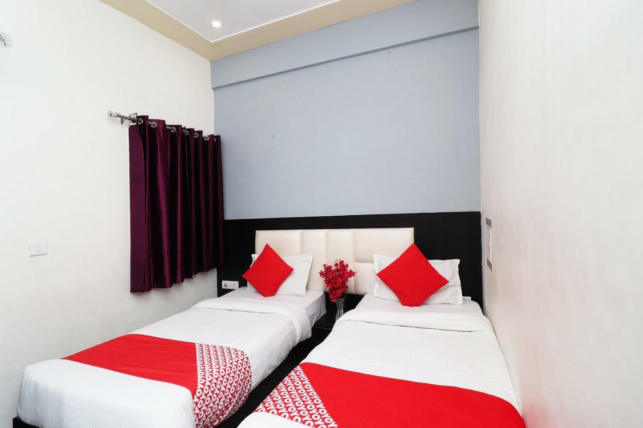 Aaradhya Residency Hotel Agra  Bagian luar foto